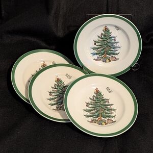 Spode Christmas Tree Set Of Four 6.5" Bread and Butter Plates - S3324U